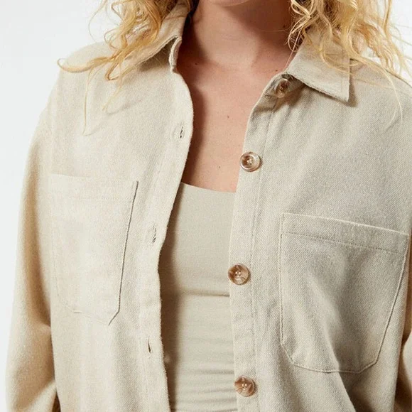 Rhythm | Oyster Knit Oversized Relaxed Fit Shacket Top in Cream‎ Size Small - Picture 4 of 10